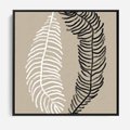 Obraz w ramie 50x50 - Spleciona Harmonia - sztuka nowoczesna, białe i czarne pióro - rama czarna