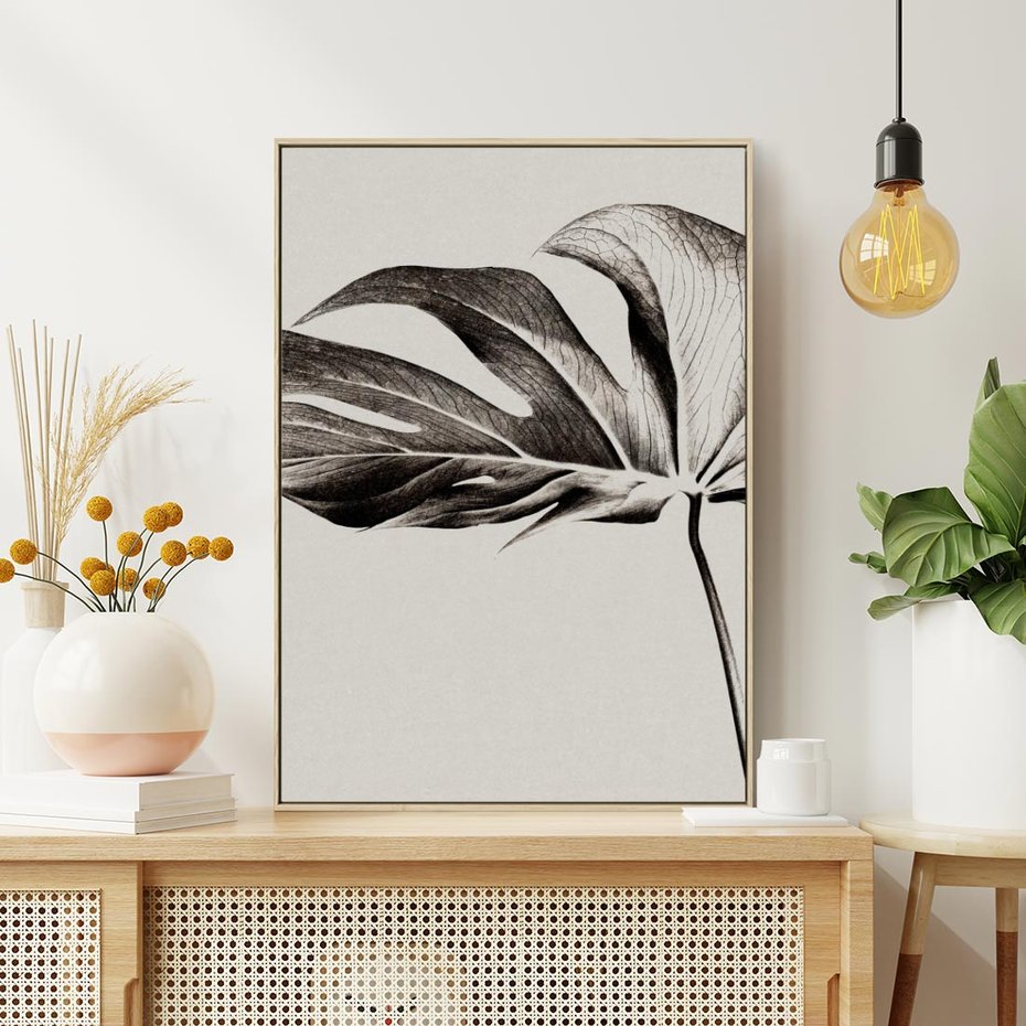 Obraz w ramie 70x100 - Szepczący Liść - szkic, czarno biały - rama drewno