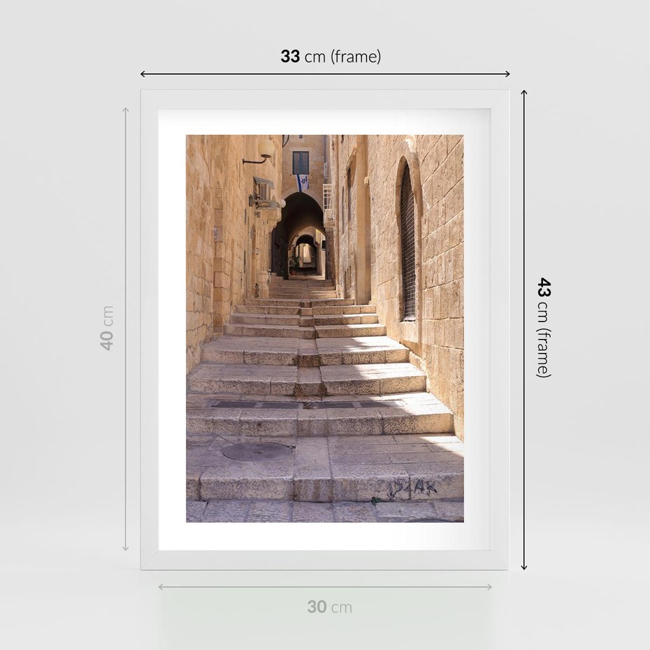 Plakat w ramie 30x40 - miasto w innej odsłonie - uliczka, perspektywa - rama biała
