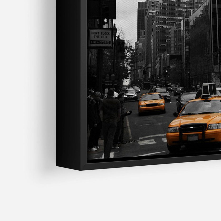 Obraz w ramie 70x100 - Nowy York, taksówka w ruchu - Nowy York, taksówka - rama czarna