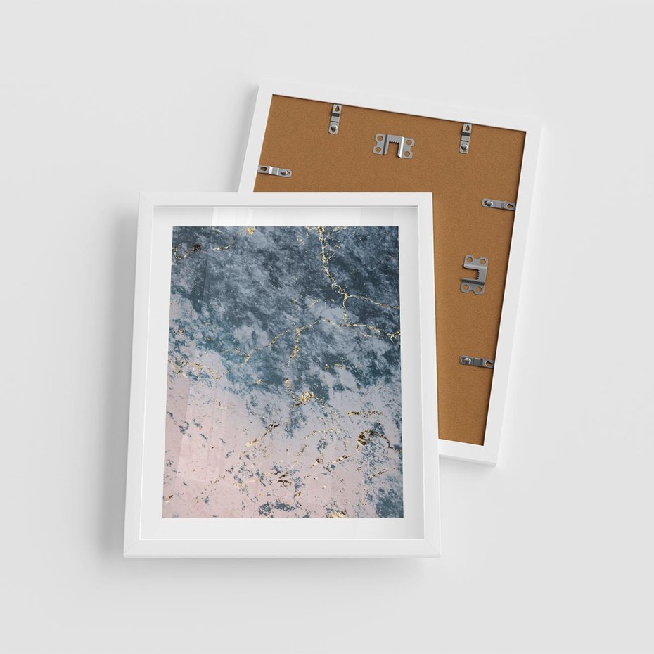 Plakat w ramie 40x50 - Elegancja i Wyrafinowanie - marmur, złoto - rama biała