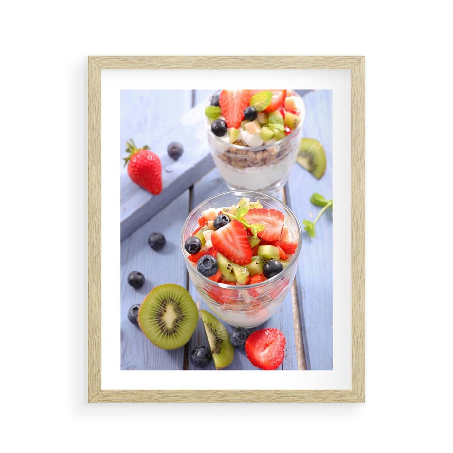 Plakat w ramie 40x50 - Świeżość i Zdrowie - sałatka, owoce - rama drewno