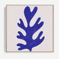 Obraz w ramie 50x50 - Przenikająca Struktura - boho plakat, niebieski liść w intensywnym kolorze - rama drewno