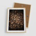 Plakat w ramie 50x70 - Brązowe Liście w Scenerii - suche liście jesień brąz - rama drewno