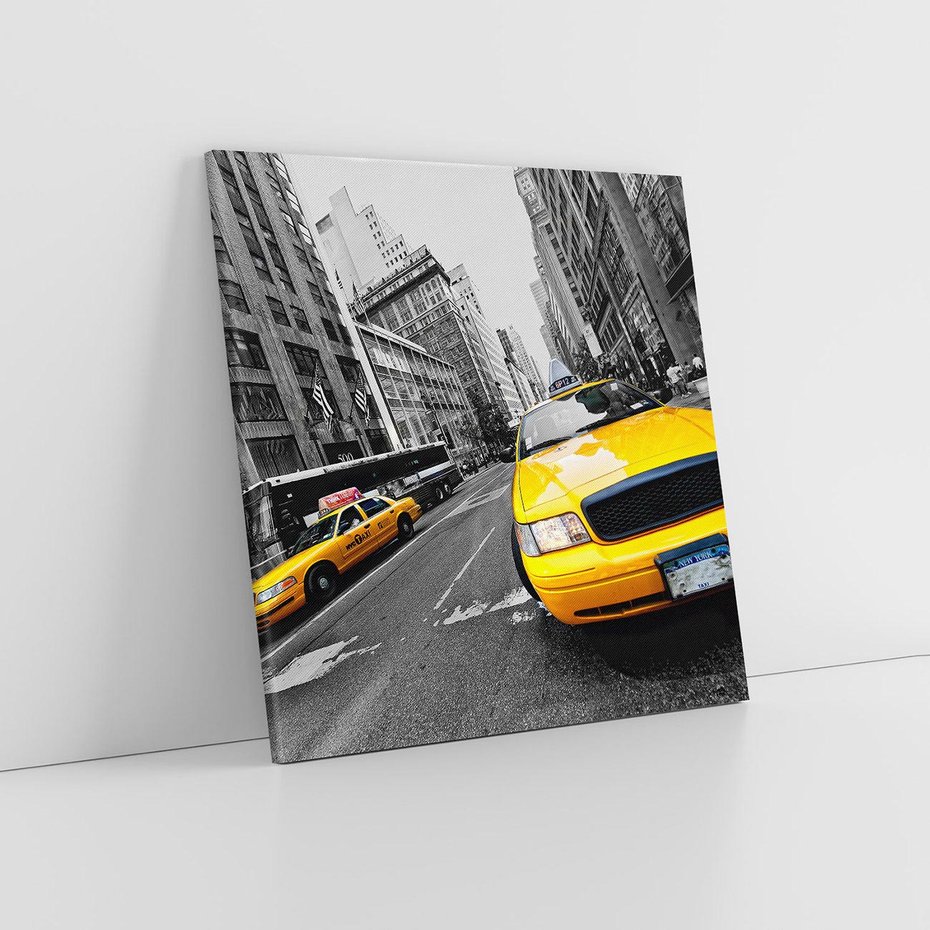 Obraz na płótnie 60x60 - Dynamiczny TAXI w Nowym Jorku - TAXI, NY