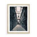 Plakat w ramie 50x70 - Odkryj tajemnice miasta - uliczka, perspektywa - rama drewno