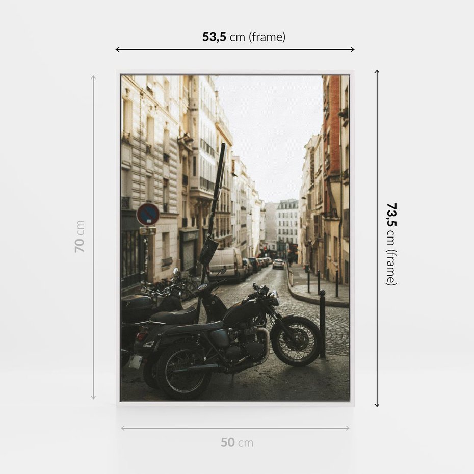 Obraz w ramie 50x70 - Ducha Przygody - motor, uliczka - rama biała