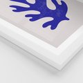 Plakat w ramie 40x50 - Przenikająca Struktura - boho plakat, niebieski liść w intensywnym kolorze - rama biała