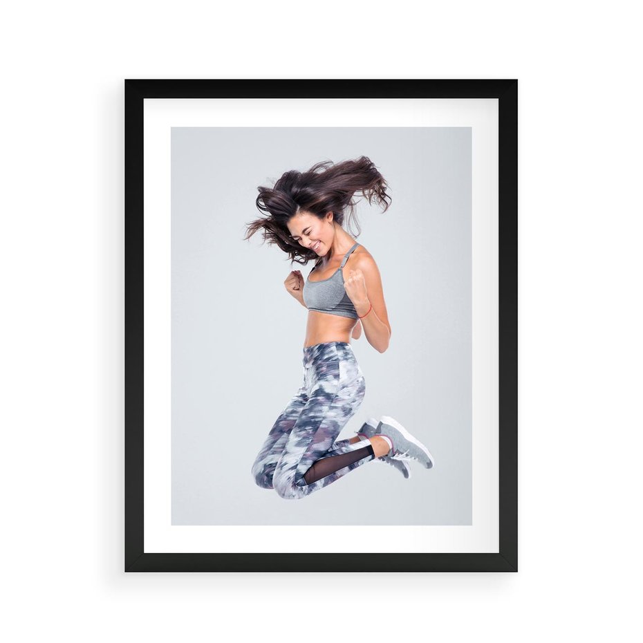 Plakat w ramie 40x50 - Sportowy Ducha: Energia i Siła - fitness, sport - rama czarna