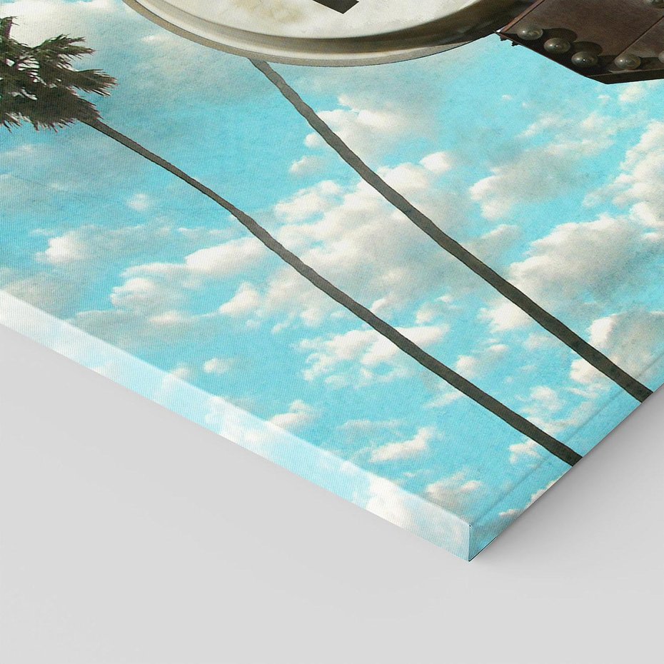 Obraz na płótnie 50x70 - Znaki Palm: Relaksująca Oaza - znak, palmy