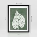 Plakat w ramie 40x50 - Migotliwe Wnętrze Zieleni - zielony plakat, roślinne motywy - rama czarna