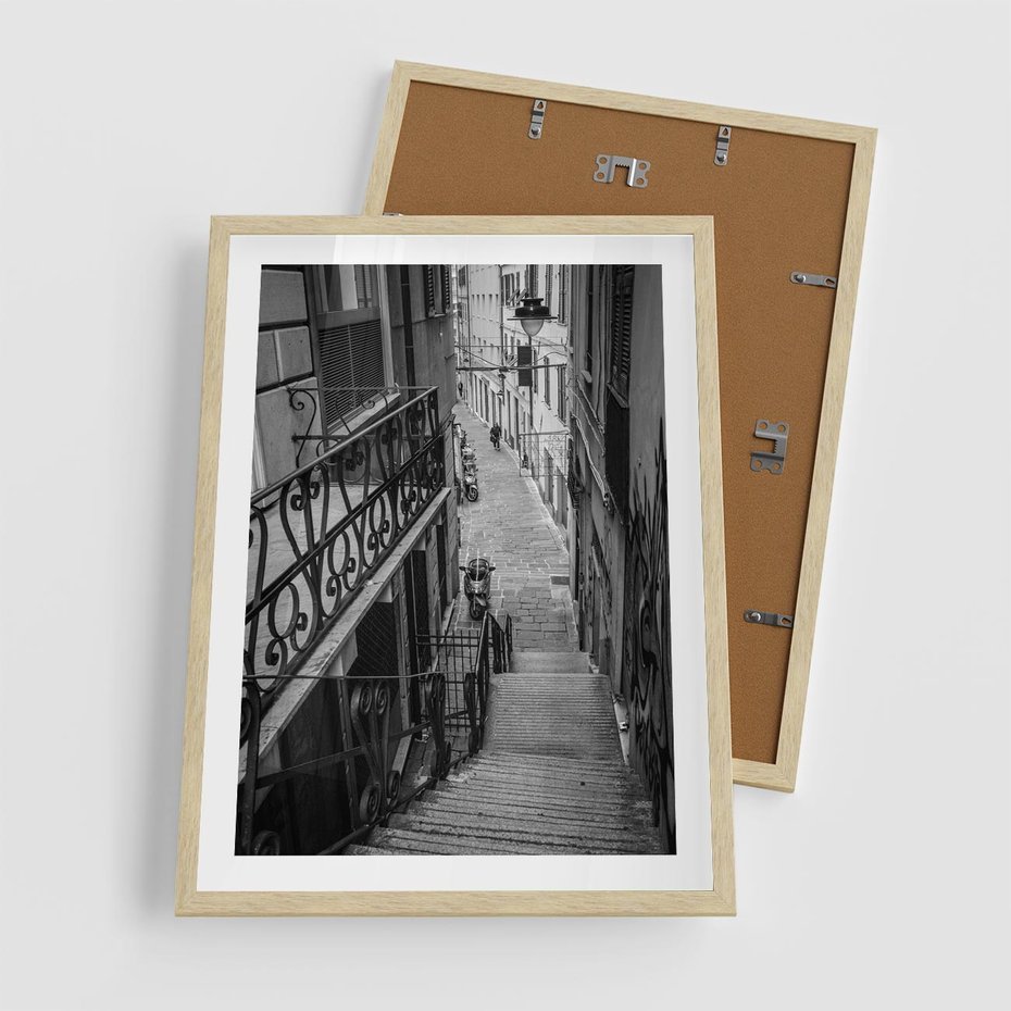 Plakat w ramie 50x70 - Magiczne spacery - uliczka, perspektywa - rama drewno