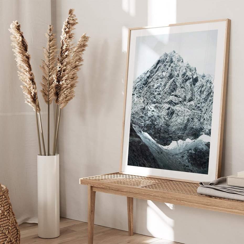 Plakat w ramie 30x40 - Surowość Gór - śnieg, zima w górach - rama drewno