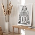 Plakat w ramie 30x40 - Czy to Pech - retro zdjęcie, czarno białe - rama biała