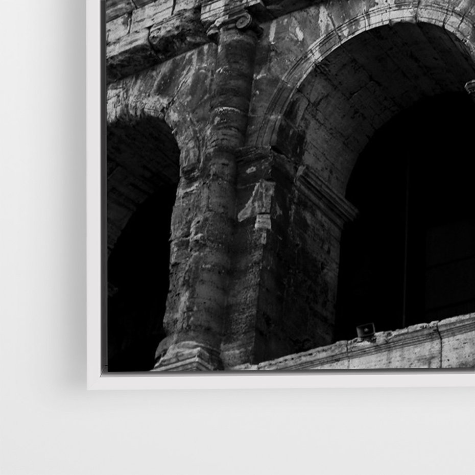 Obraz w ramie 50x70 - Koloseum w Czarnej Bieli - antyczna architektura, koloseum - rama biała