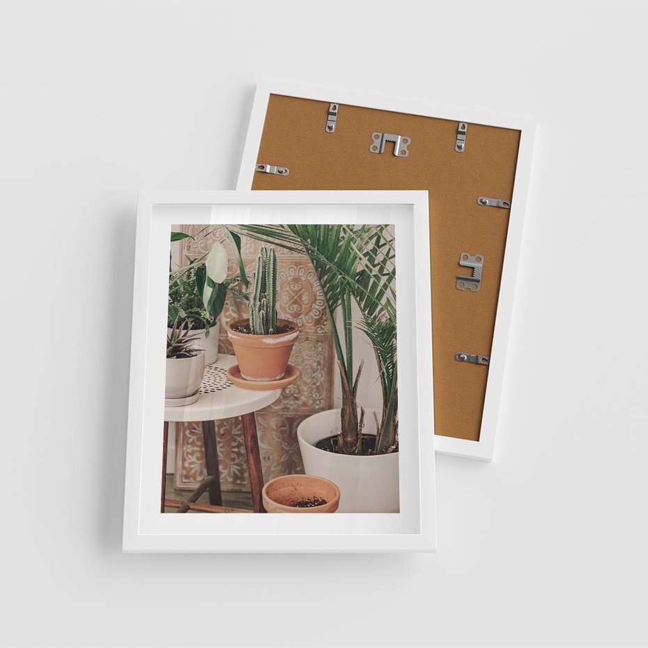 Plakat w ramie 40x50 - Boho Oaza: Kaktusy w Doniczkach - rośliny kaktusy w doniczkach, boho wnętrze - rama biała