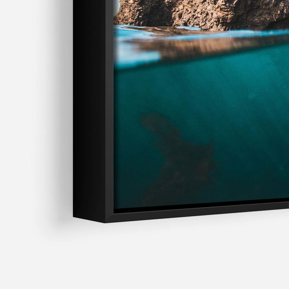 Obraz w ramie 100x70 - Tajemnicza Podwodna Kraina - fotografia, podwodna jaskinia - rama czarna