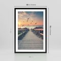 Plakat w ramie 50x70 - Sielanka nad brzegiem - plaża, pomost - rama czarna