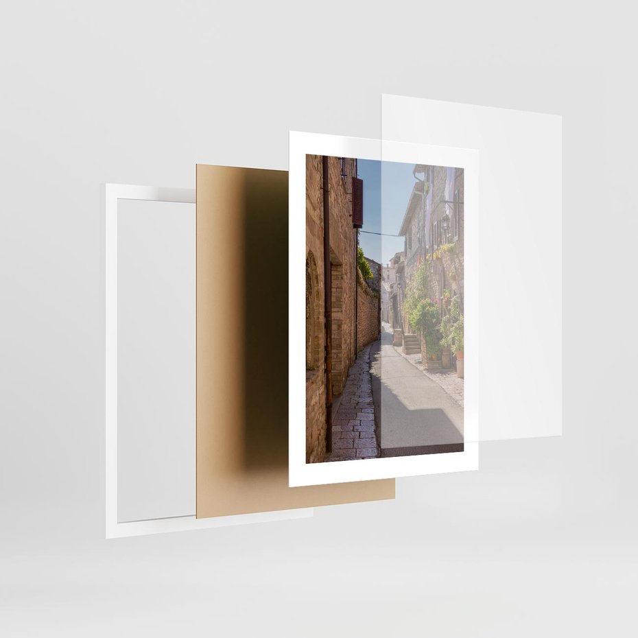 Plakat w ramie 30x40 - Uliczka Wakacyjnego Miasteczka - uliczka, wakacje - rama biała