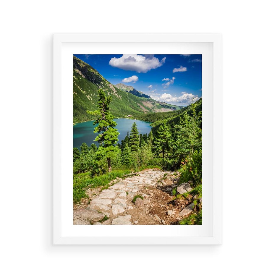 Plakat w ramie 40x50 - Jezioro górskie: harmonia natury - jezioro, góry - rama biała