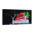 Obraz na płótnie 120x60 - Świeżość truskawek wodą okryta - truskawka, woda