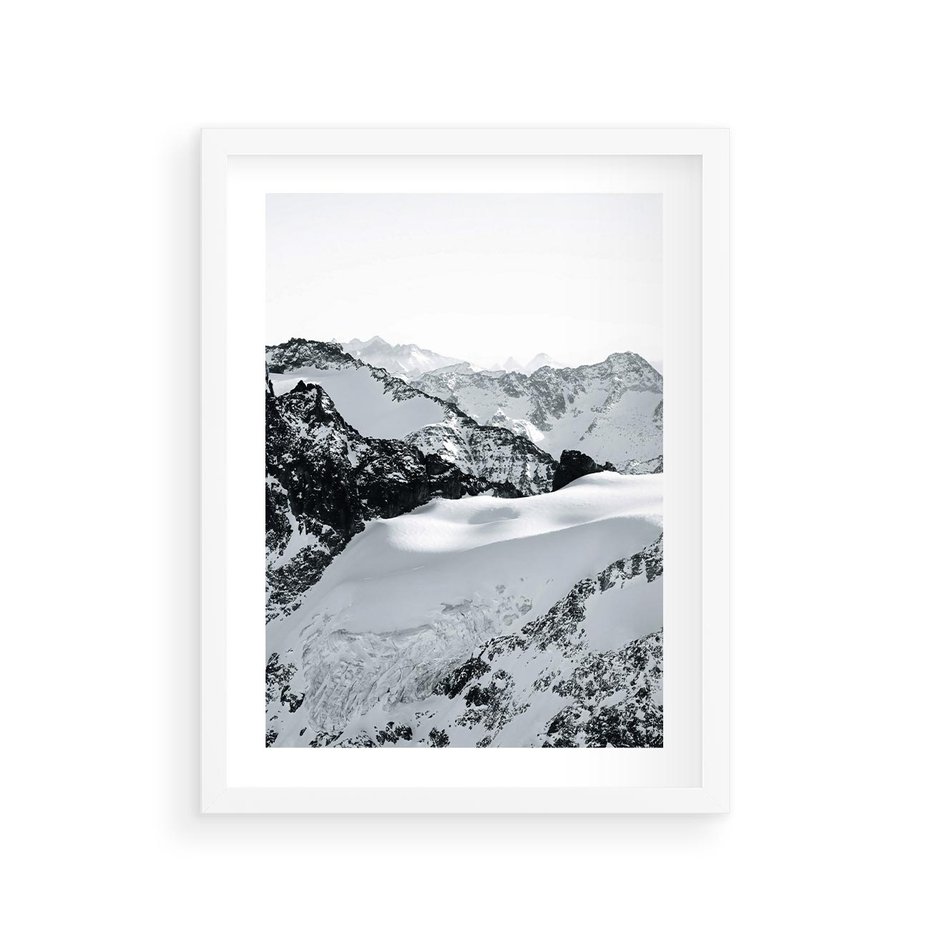 Plakat w ramie 30x40 - Biały Zimowy Pejzaż - góry w zimie, ośnieżone wysokie szczyty - rama biała