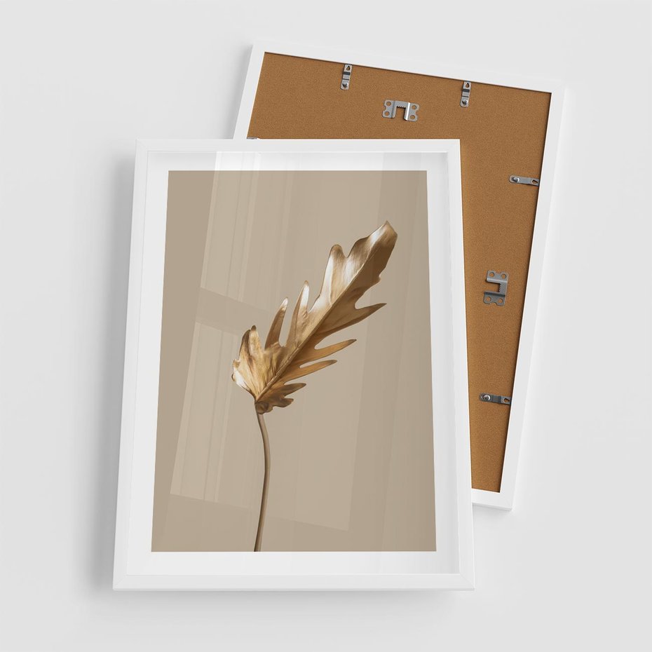 Plakat w ramie 50x70 - Piękno w Detalu - złoty, liść - rama biała