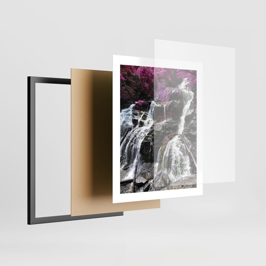 Plakat w ramie 40x50 - Wodospad wśród majestatycznych gór - wodospad, góry - rama czarna