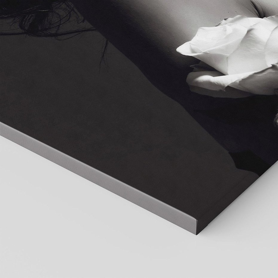 Obraz na płótnie 120x80 - Piękno kobiecego aktu uchwycone - kobieta, akt