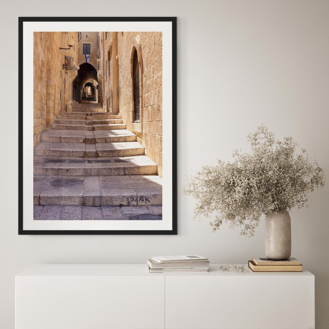 Plakat w ramie 40x50 - miasto w innej odsłonie - uliczka, perspektywa - rama czarna