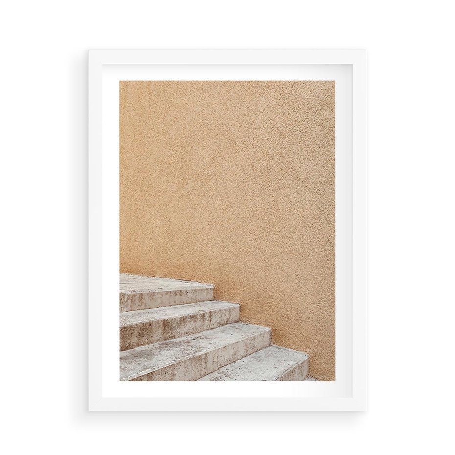 Plakat w ramie 50x70 - Schod w Beżu - schody, minimalizm - rama biała
