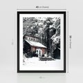 Plakat w ramie 40x50 - Zimowy Urok Drewnianego Domku - zima, drewniany domek - rama czarna