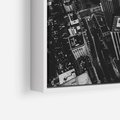 Obraz w ramie 120x80 - Kontrastujące miasto - miasto, biało - rama biała