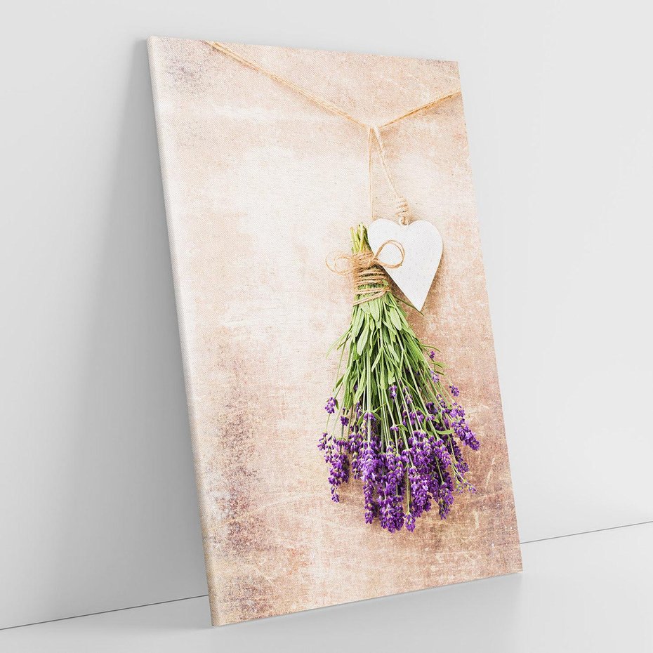 Obraz na płótnie 80x120 - Romantyczny urok - lawenda, bukiet