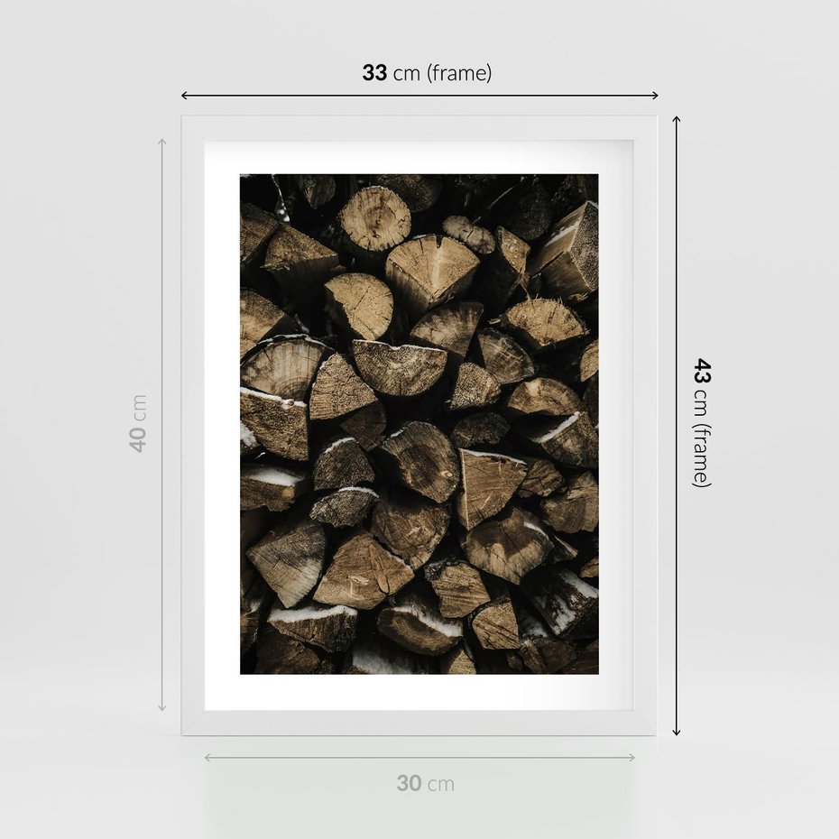 Plakat w ramie 30x40 - Piękno Prostej Formy - drewno, kłody - rama biała