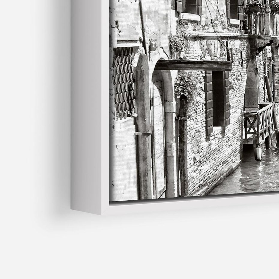 Obraz w ramie 100x70 - Weneckie Kanały - czarno białe zdjęcie, wenecja - rama biała