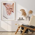 Plakat w ramie 30x40 - Piękno manicure - manicure, paznokcie - rama drewno