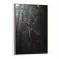 Obraz w ramie 50x70 - Jeleń wśród lasu - jeleń, las - rama drewno
