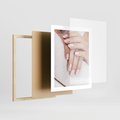 Plakat w ramie 40x50 - Piękno manicure - manicure, paznokcie - rama drewno