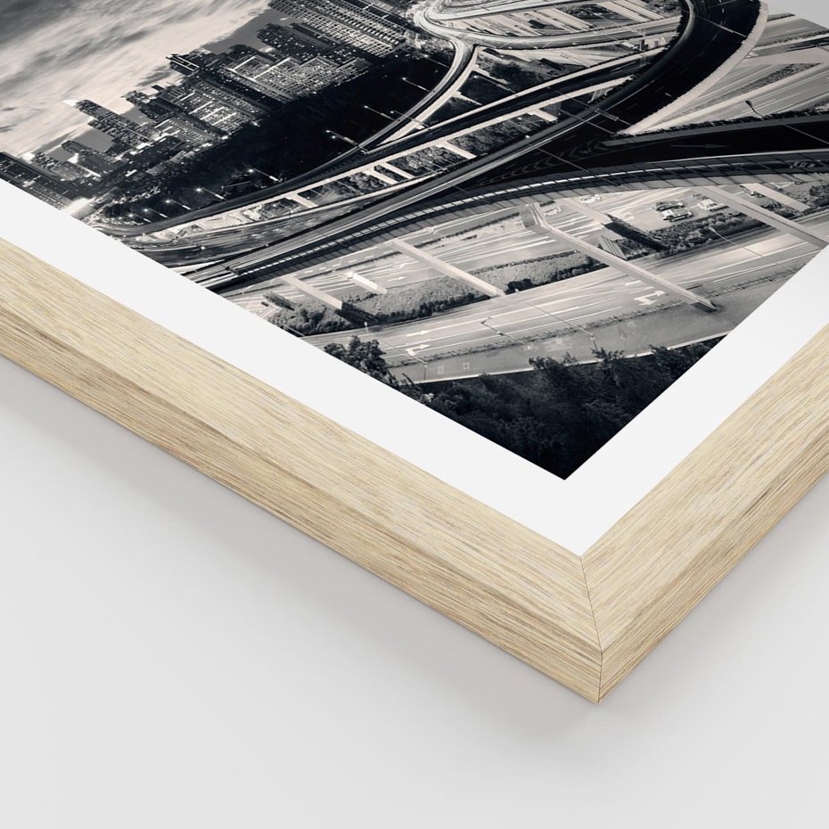 Plakat w ramie 50x70 - Miejska Symfonia - miasto, nocą - rama drewno