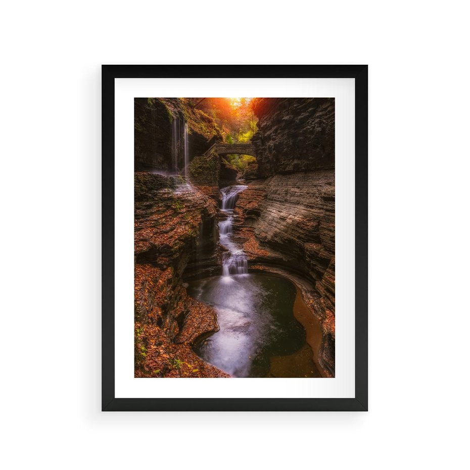 Plakat w ramie 30x40 - Barwna Harmonia - strumień, las - rama czarna