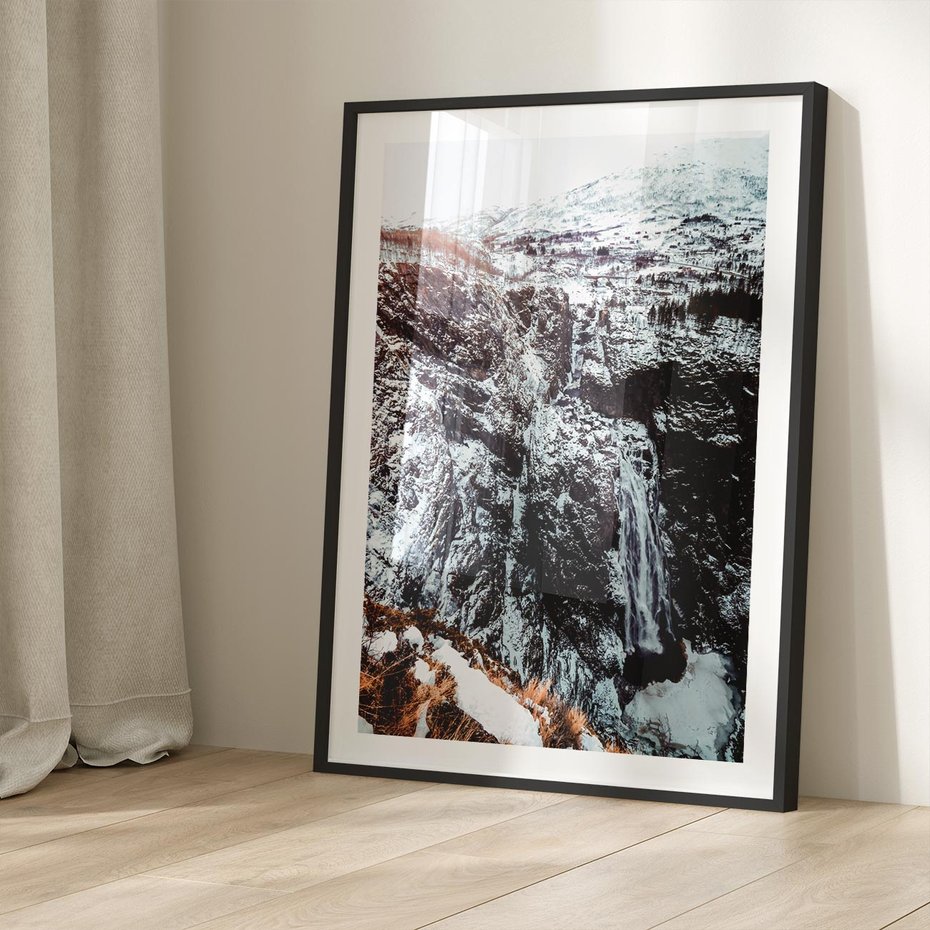 Plakat bez ramy 40x50 - Góry w Białym Uroku: Zimowa Sceneria - górski krajobraz, zima