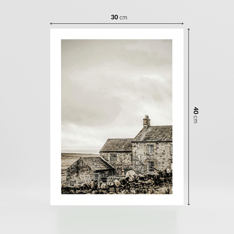 Plakat bez ramy 30x40 - Kamienny Dom w Odcieniach Sepii - stary kamienny dom, odcienie sepii