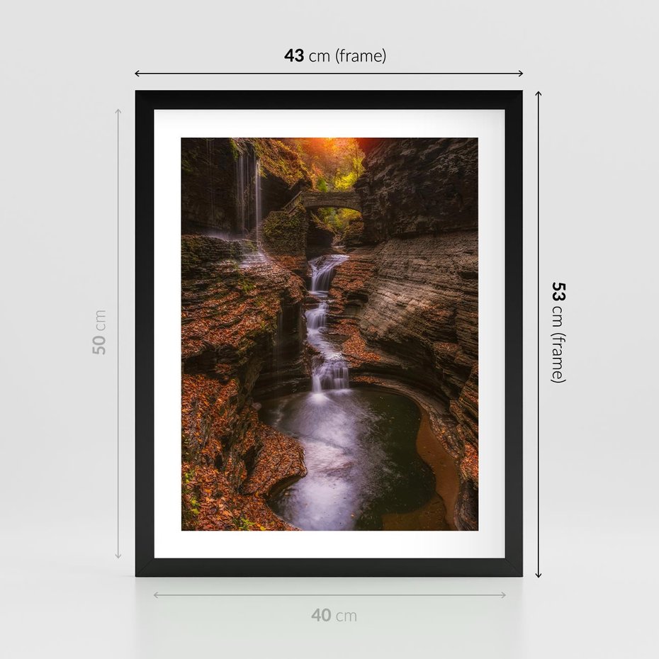 Plakat w ramie 40x50 - Barwna Harmonia - strumień, las - rama czarna