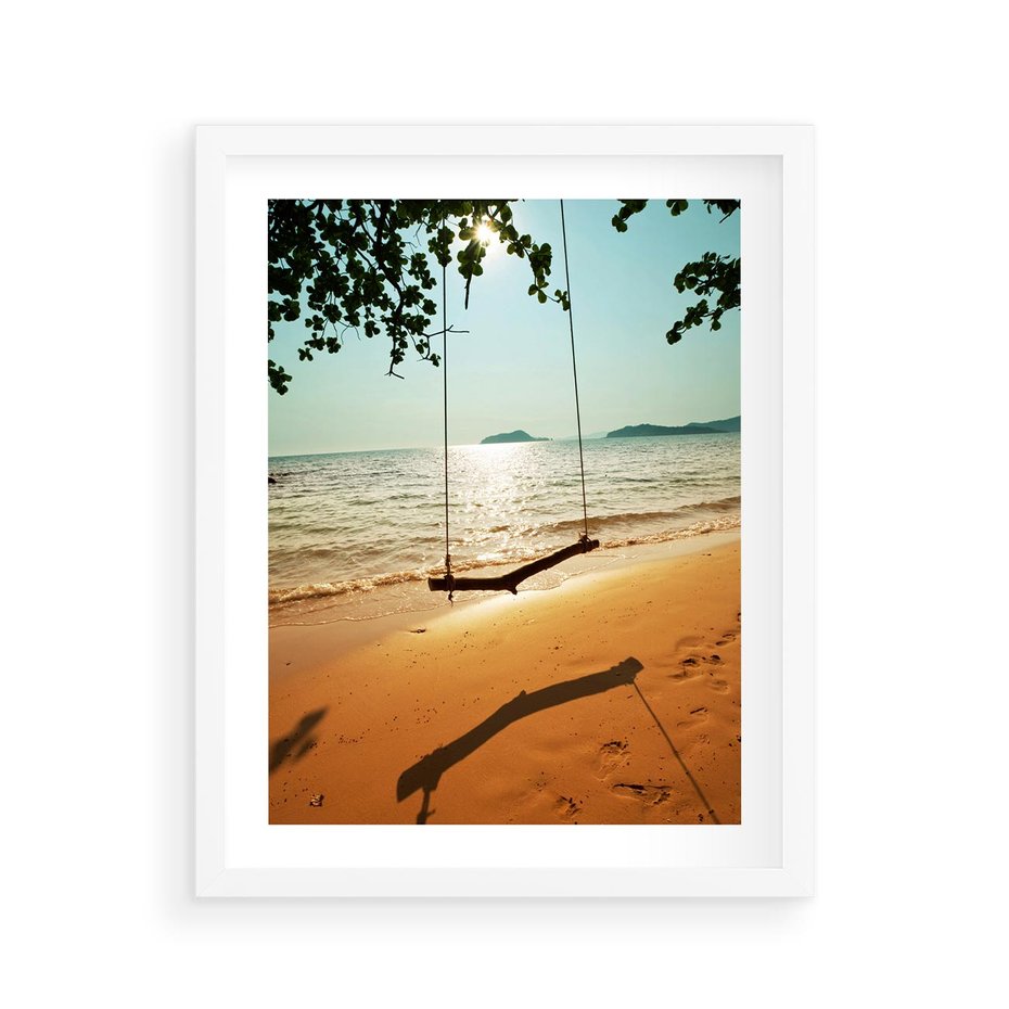 Plakat w ramie 40x50 - Tropikalna plaża i huśtawka - plaża, tropiki - rama biała
