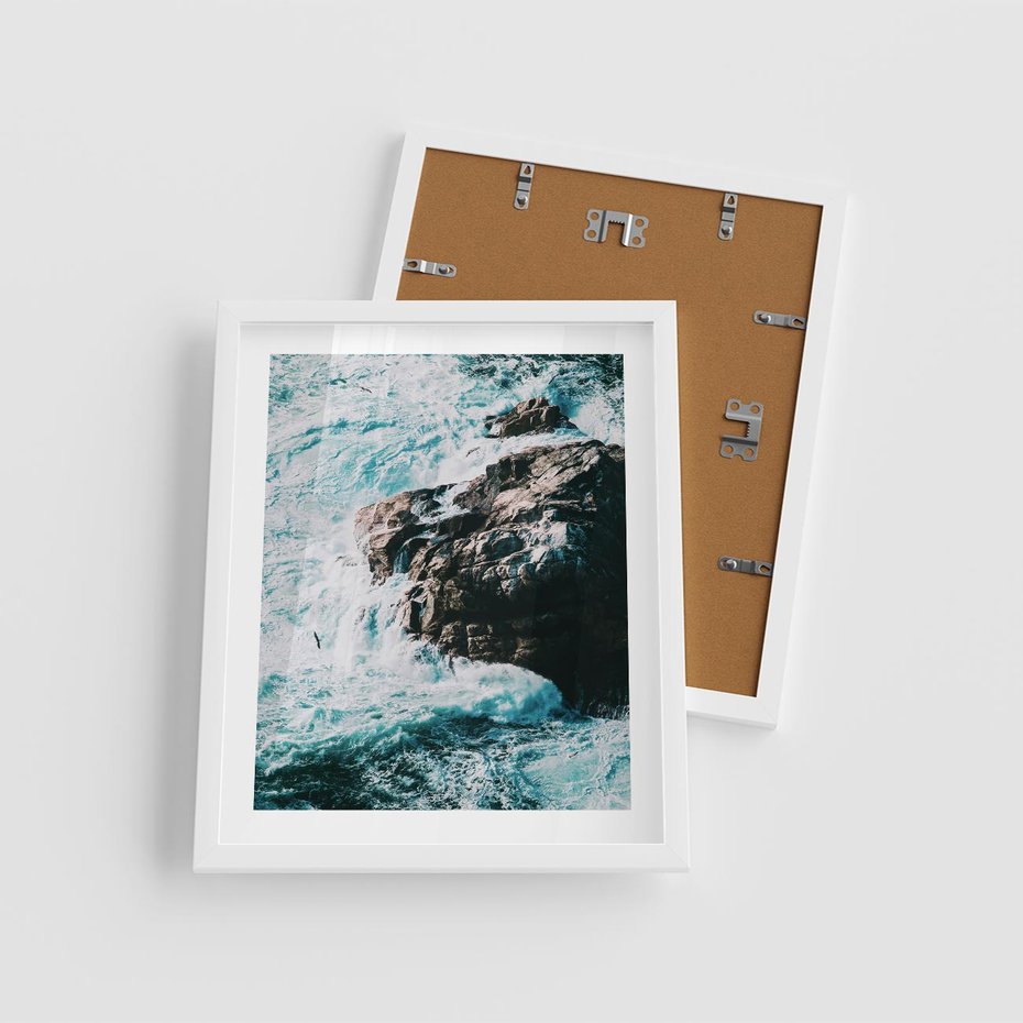 Plakat w ramie 40x50 - Siła Natury - morze, skały - rama biała