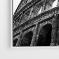 Obraz w ramie 120x80 - Koloseum w Czarnej Bieli - antyczna architektura, koloseum - rama biała