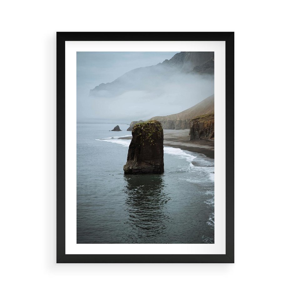 Plakat w ramie 50x70 - Mistyczna Aura - morze, mgła - rama czarna