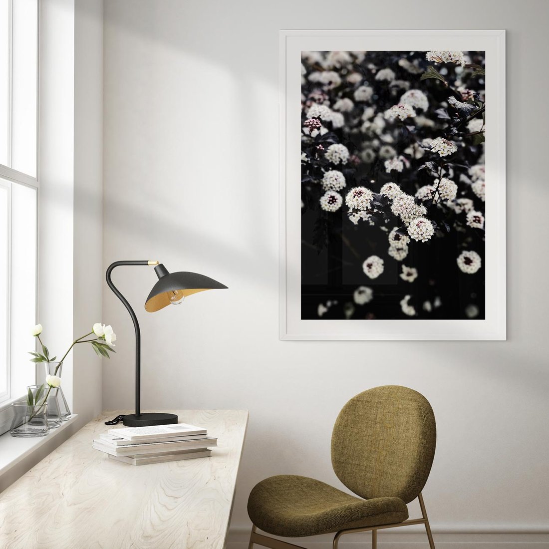 Plakat bez ramy 21x30 - Białe Kwiaty na Kwitnącym Krzewie - białe kwiaty, kwitnący krzew