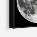 Obraz w ramie 50x50 - Księżycowa Aura - zdjęcie, ogromny księżyc na czarnym tle - rama czarna